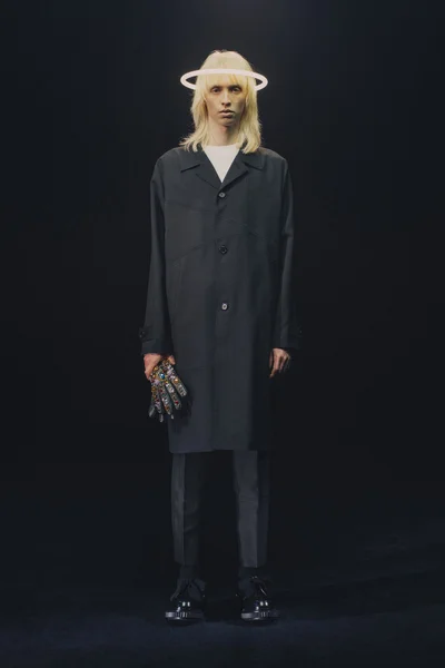 Look 2